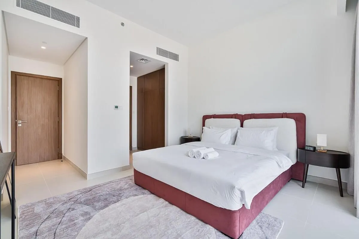 Grand 3Br Apt With Pool, Gym And 2 Parking Spaces Dubai 0*,  United Arab Emirates
