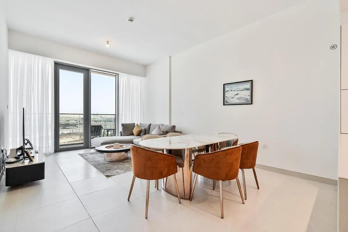 Grand 3Br Apt With Pool, Gym And 2 Parking Spaces Dubai