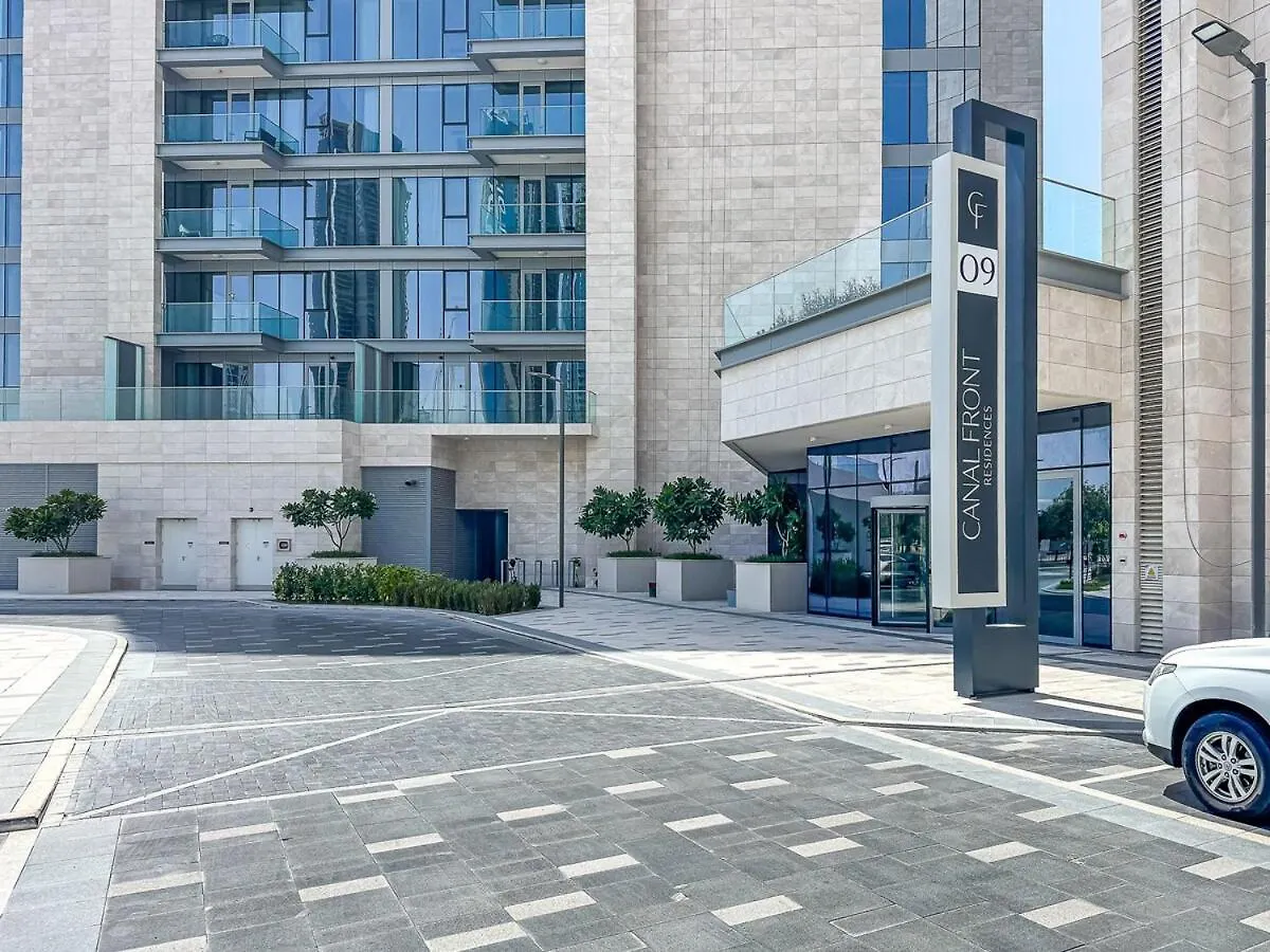 Grand 3Br Apt With Pool, Gym And 2 Parking Spaces Dubai Apartment