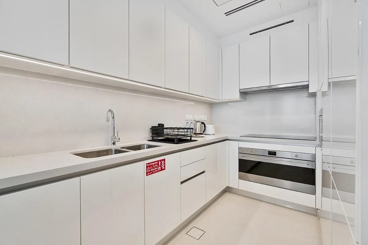Grand 3Br Apt With Pool, Gym And 2 Parking Spaces Dubai