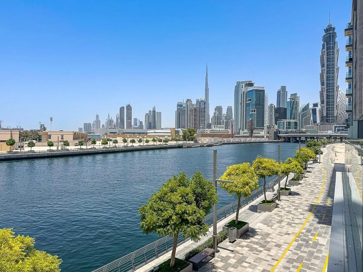 Grand 3Br Apt With Pool, Gym And 2 Parking Spaces Dubai 0*,  United Arab Emirates
